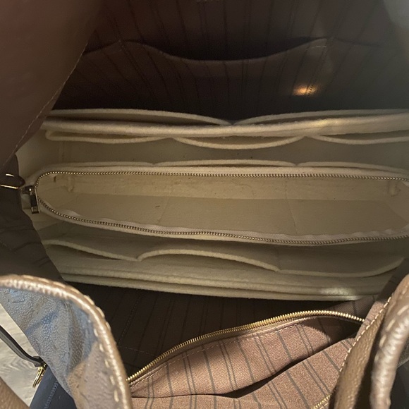 Louis Vuitton Emperiente Artsy MM - Picture 10 of 10